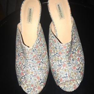 Marais Floral Mules